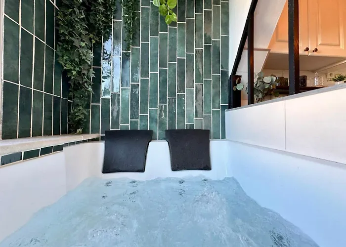 Splendide Loft Avec Jacuzzi Et Cinema - Cap D'agde アパート *